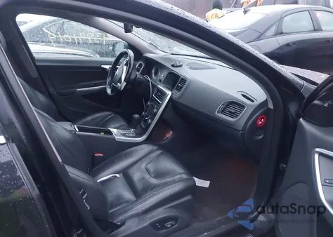 2012 Volvo S60 T6 из США, поврежденный, VIN YV1902FH3C2090201